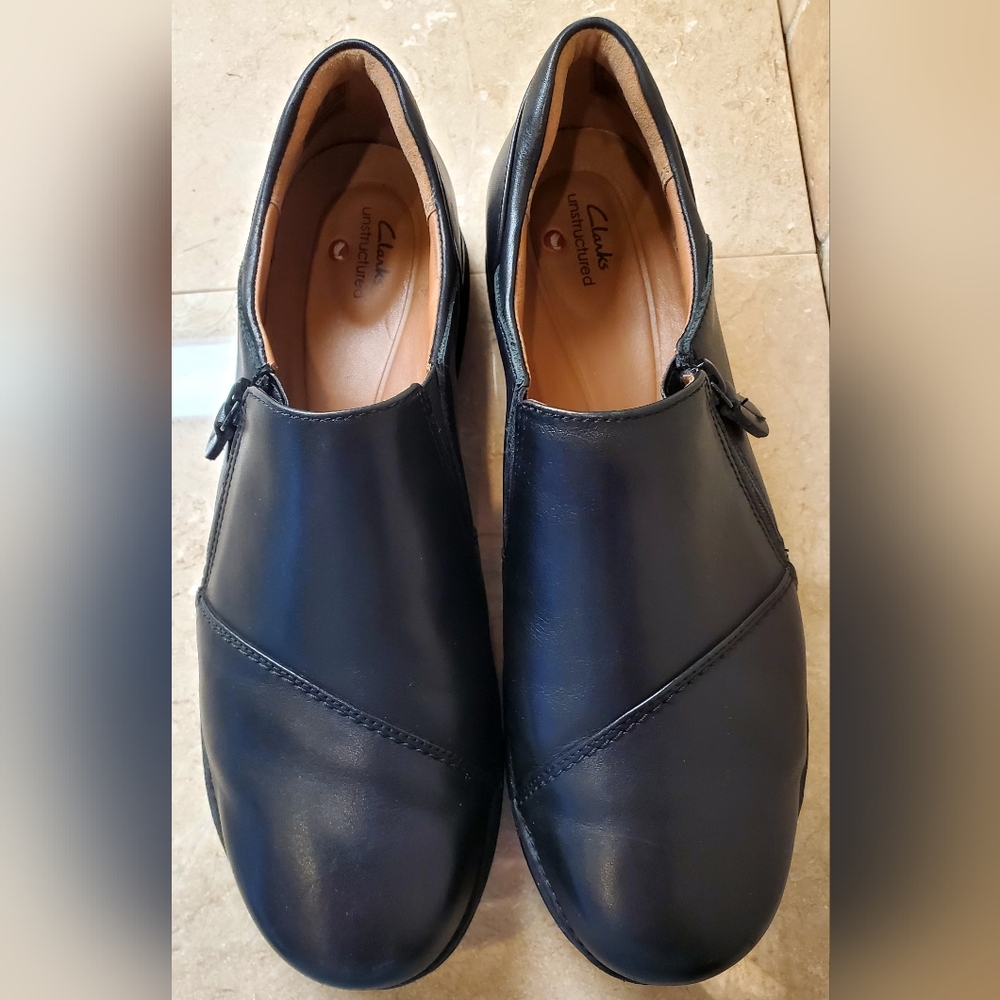 Clarks Women's Appley Size 11 Black Leather Side Zip Clogs/ Loafers - Picture 6 of 11